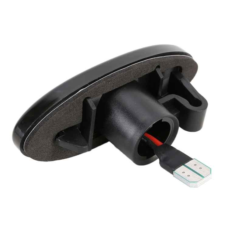 2 PCS DC12V / 3W Car LED Dynamic Blinker Side Lights Flowing Water Turn Signal Light for Nissan, Amber Light