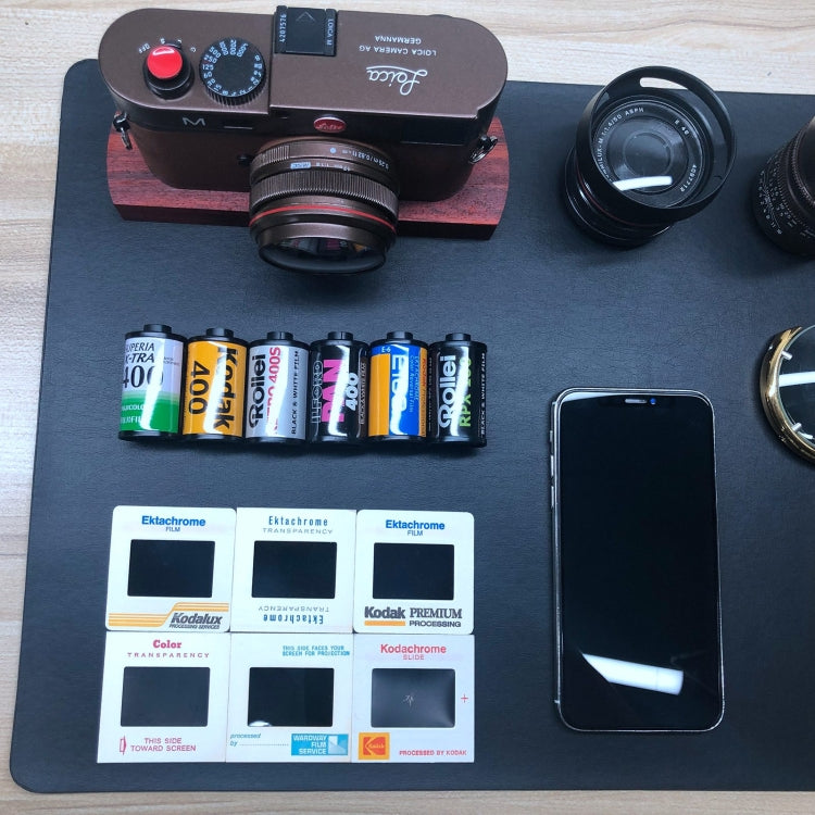 26 in 1 Non-Working Fake Dummy Camera Model for Leica + 3 x Camera Lens Models + Phone Model + Film Shell Models + Copper Compass + Metal Telescope + Metal Magnifier + Notebook + Glasses + Mat Desk Photo Studio Props