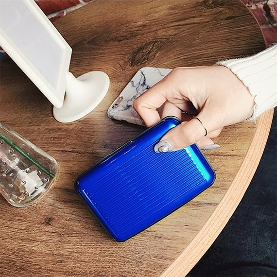 Estuche para tarjetas bancarias antimagnético de aleación de aluminio y resina ABS de alta calidad, con colores aleatorios.