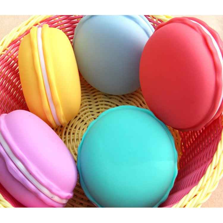 2pcs Lovely Macaron Style Ornaments Box Portable Storage Box Random Color Delivery