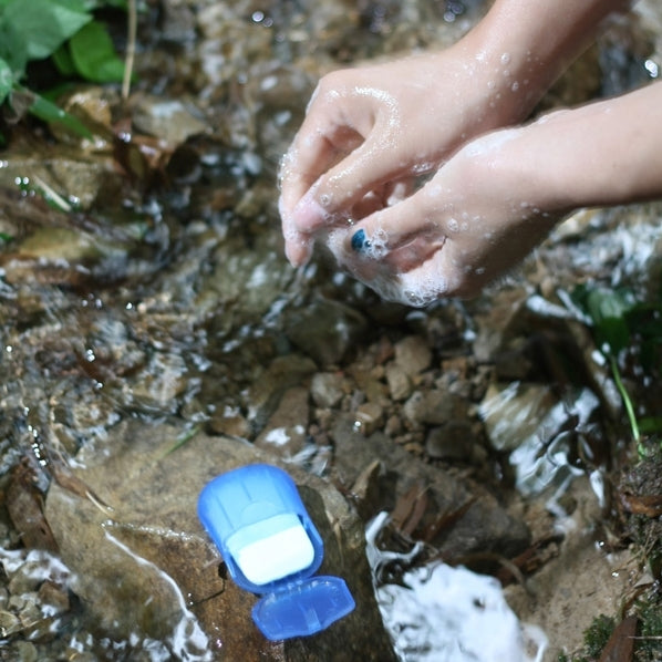 5 PCS Disposable Portable Travel Boxed Confetti Soap Mini Soap Paper, Random Color Delivery, 5 PCS