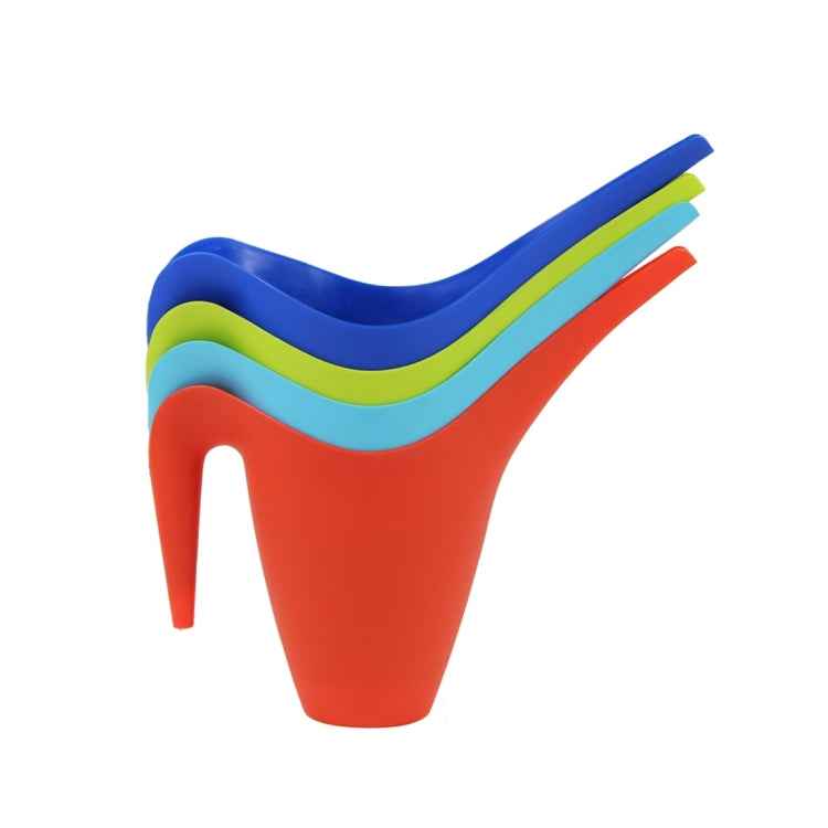 Long Mouth Watering Pot Plastic Sprinkler Pouring Pots,Capacity: 1.8L,Random Color Delivery