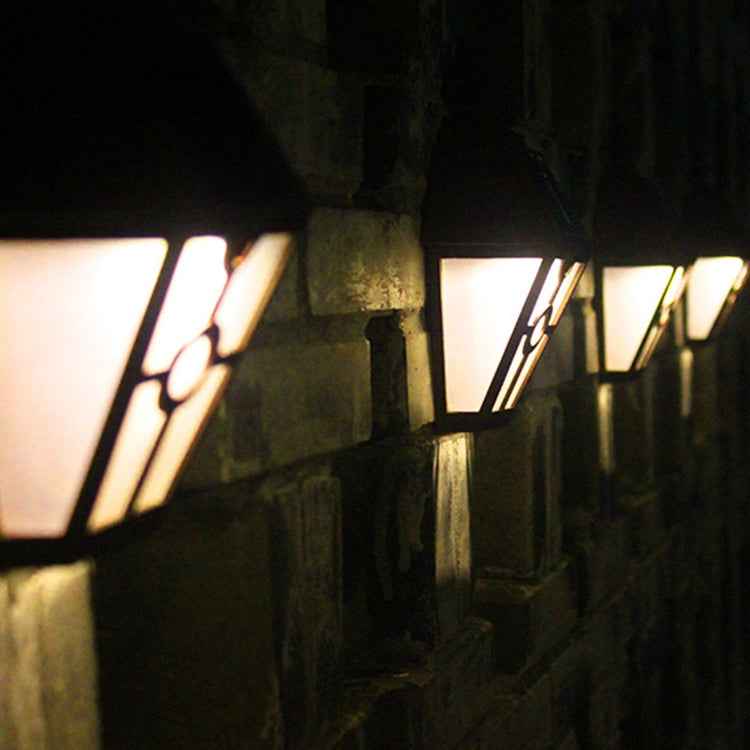 Solar Retro Hexagonal LED Wall Lamp Outdoor Light Sensor Control Landscape Light