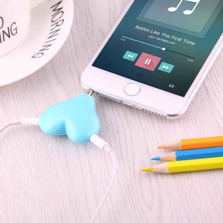 1 Male to 2 Females 3.5mm Jack Plug Multi-function Heart Shaped Earphone Audio Video Splitter Adapter with Key Chain for iPhone, iPad, iPod, Samsung, Xiaomi, HTC and Other 3.5 mm Audio Interface Electronic Digital Products