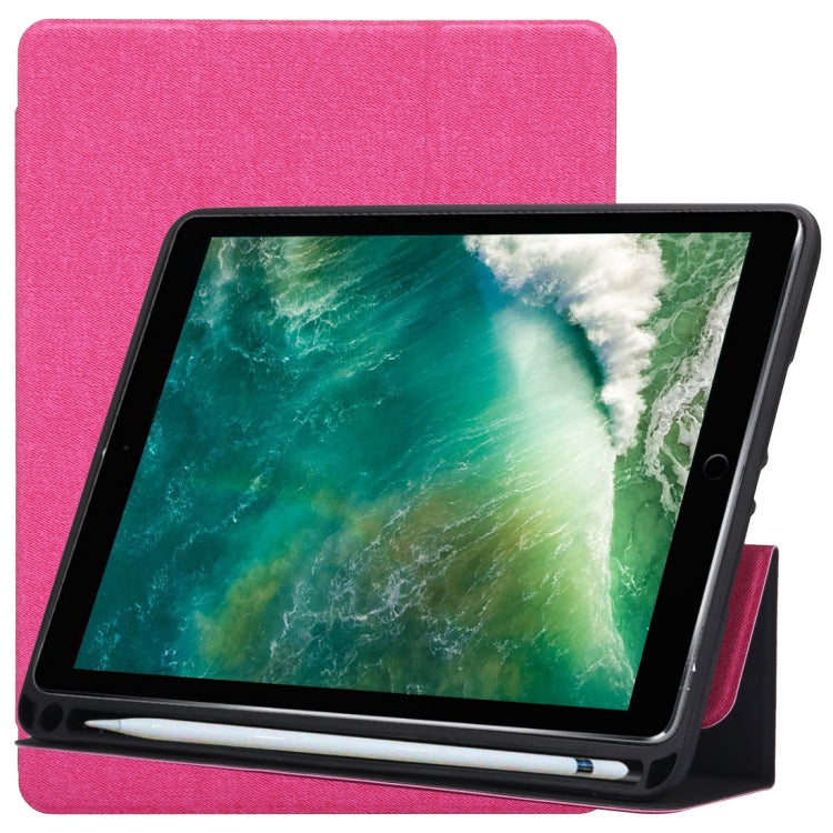 Funda de cuero con tapa horizontal y diseño de textura de tela para iPad Pro de 10,5 pulgadas, con tres pliegues y ranuras para bolígrafos.