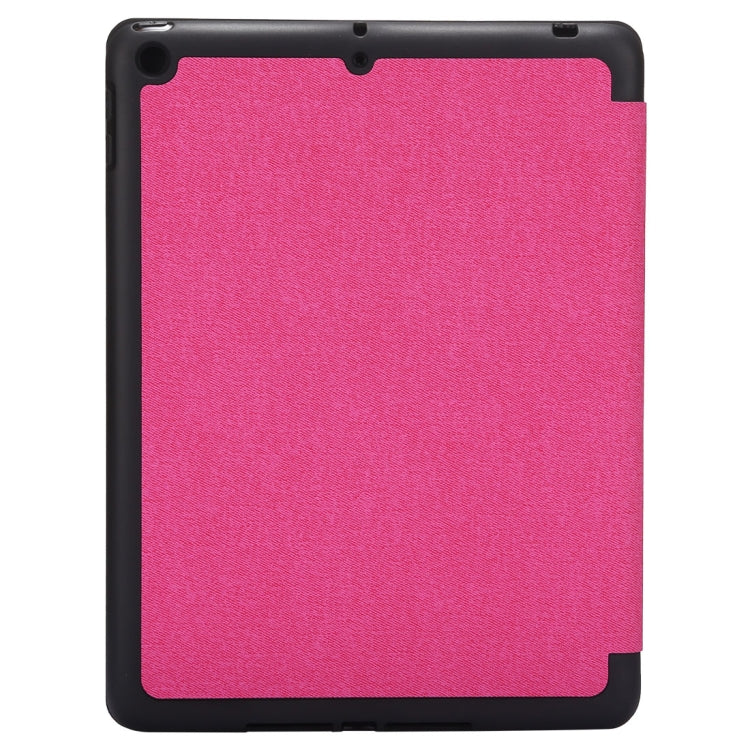 Funda de cuero con tapa horizontal y diseño de textura de tela para iPad Pro de 10,5 pulgadas, con tres pliegues y ranuras para bolígrafos.