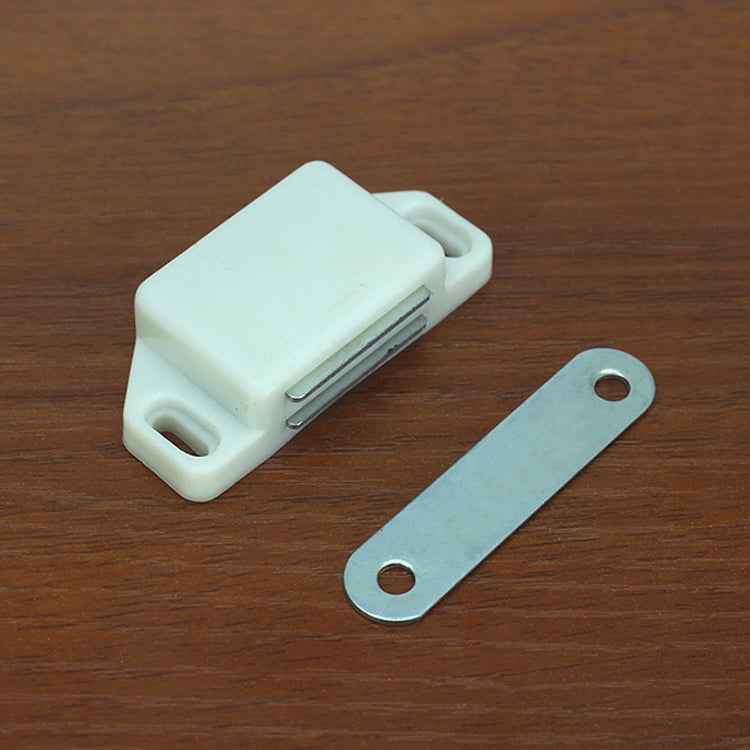 30 PCS Plastic Strong Magnetic Cupboard Door Suction Wardrobe Bookcase Home Accessories, Size: M