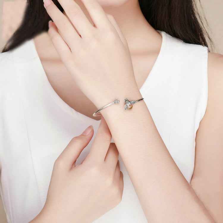 Bee Story S925 Sterling Silver Bracelet Female Personality Diamond Bracelet