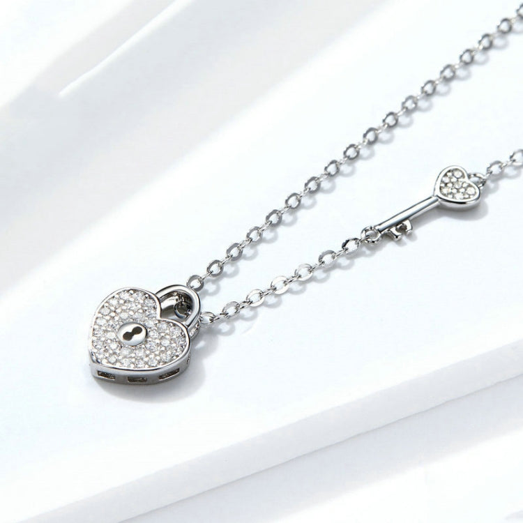 S925 Sterling Silver Platinum Plated Heart Lock Necklace Girls White Inlaid Zircon Key Jewelry, SCN315