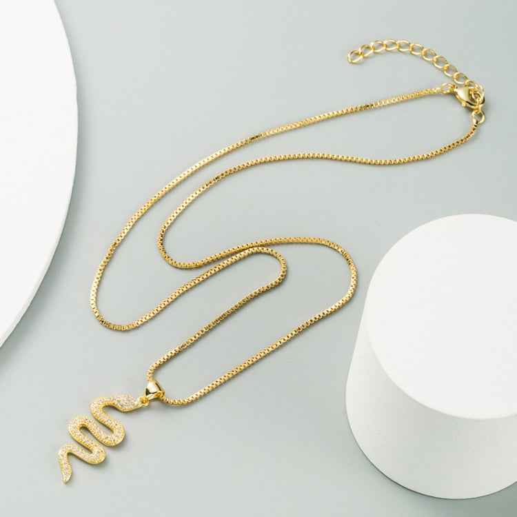 Creative Snake-shaped Pendant Necklace Personality Female Punk Style Inlaid Zircon Necklace
