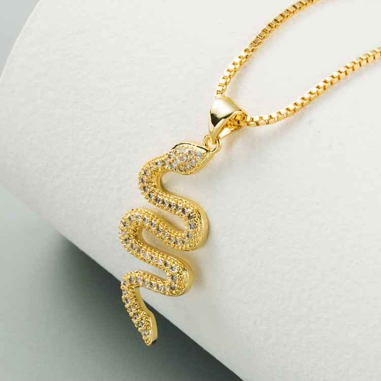 Creative Snake-shaped Pendant Necklace Personality Female Punk Style Inlaid Zircon Necklace