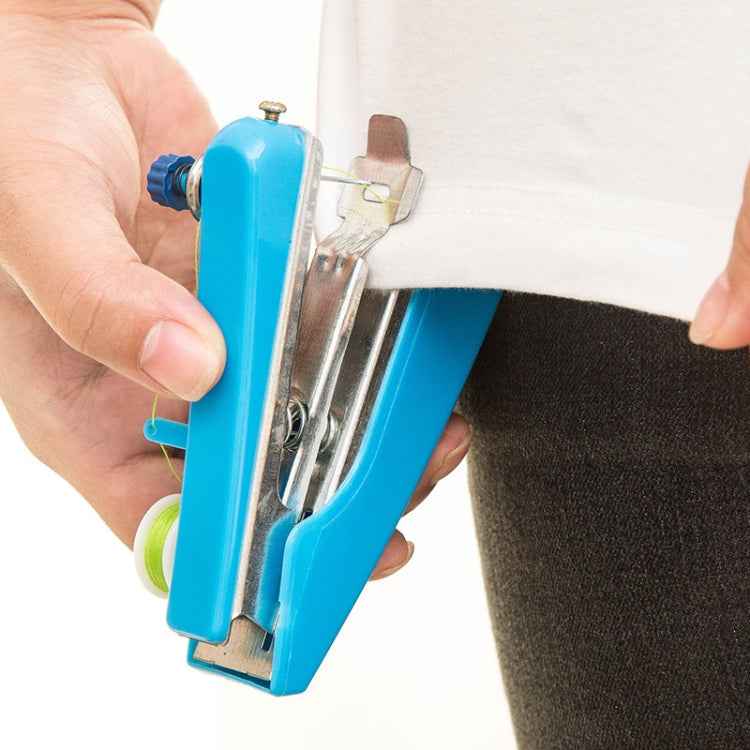 Portable Mini Small Handheld Sewing Machine Household Multifunctional Pocket Manual Micro Tailoring Machine, Random Color Delivery