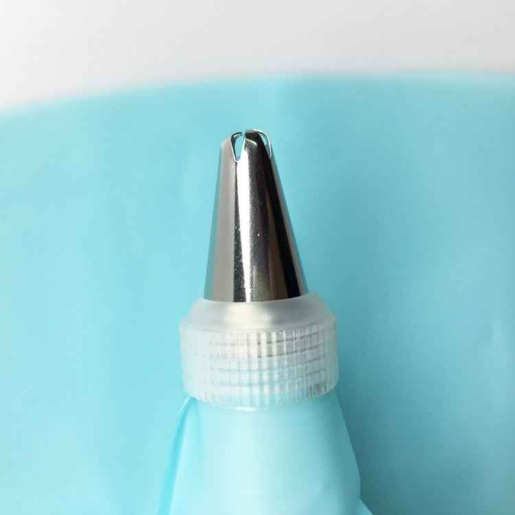 8 PCS/Set 6 Stainless Steel Nozzle Set DIY Cake Decorating Tools Silicone with EVA Cream Pastry Bag