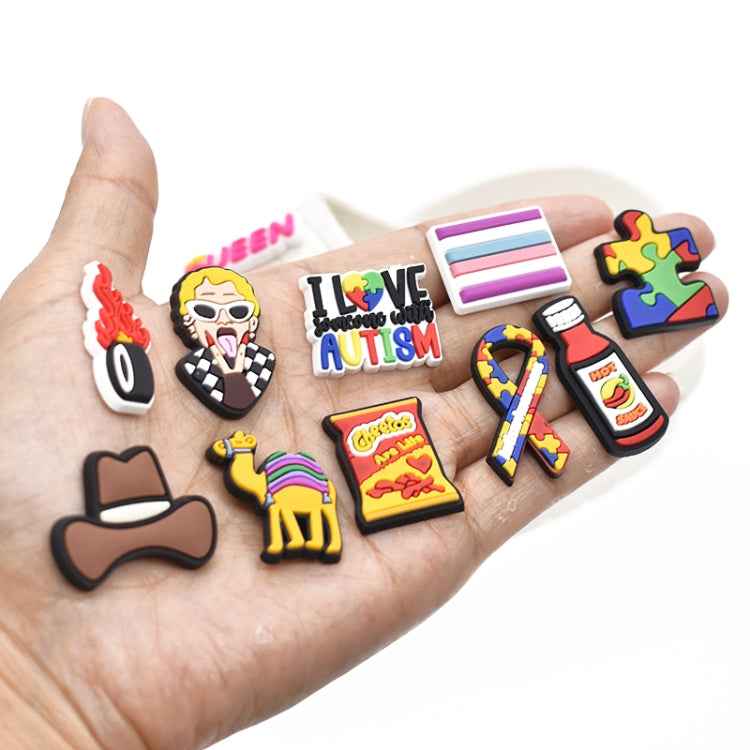 100pcs PVC Plastic Shoes Flowers Cartoon Cave Shoes Buckle, Style Random Delivery