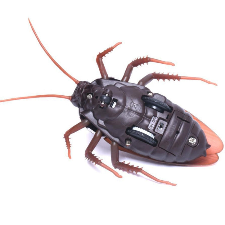 Tricky Funny Toy Infrared Remote Control Scary Creepy Cockroach, Size: 7.5*14cm, Cockroach