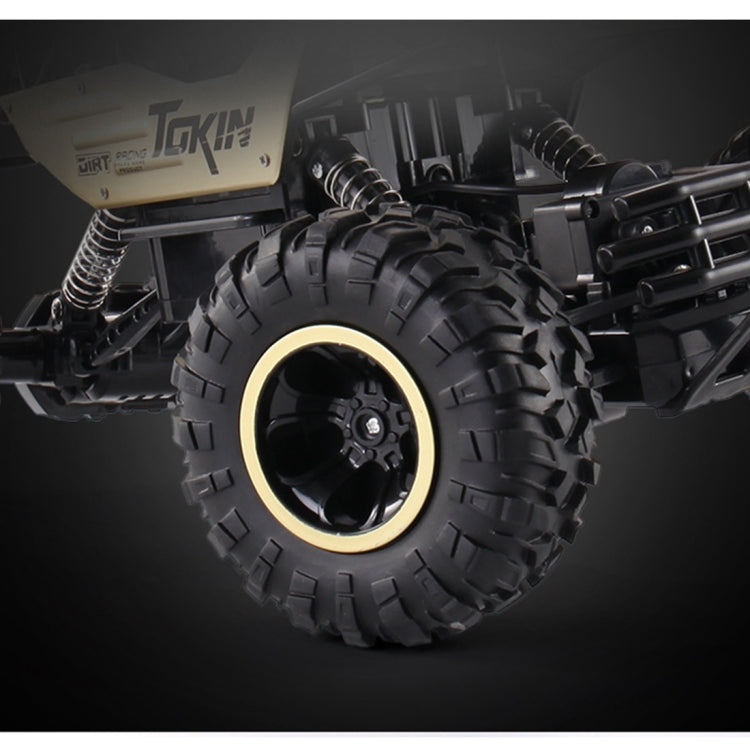HD6026 1:12 Large Alloy Climbing Car Mountain Cross-country Four-wheel Drive Remote Control Car Toy, Size: 37cm, HD6026 1:12(Gold), HD6026 1:12(Red), HD6026 1:12(Silver), HD6026 1:12(Black), 6255 2.4GHz 1:16(Green)