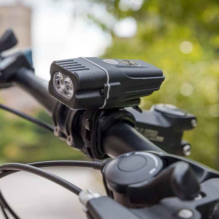 Mountain Bike Light Headlights Super Bright Rechargeable Flashlight Night Riding Equipment