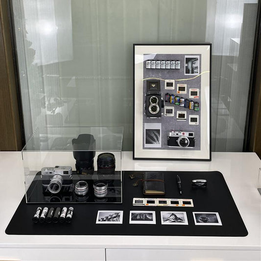 26 in 1 Non-Working Fake Dummy Camera Model for Leica + 4 x Camera Lens Models + Car Key Models + Camera Specimen Frame + Reversal Film + Film Shell Models + Notebook + Glasses + Mat Desk Photo Studio Props, 26 in 1