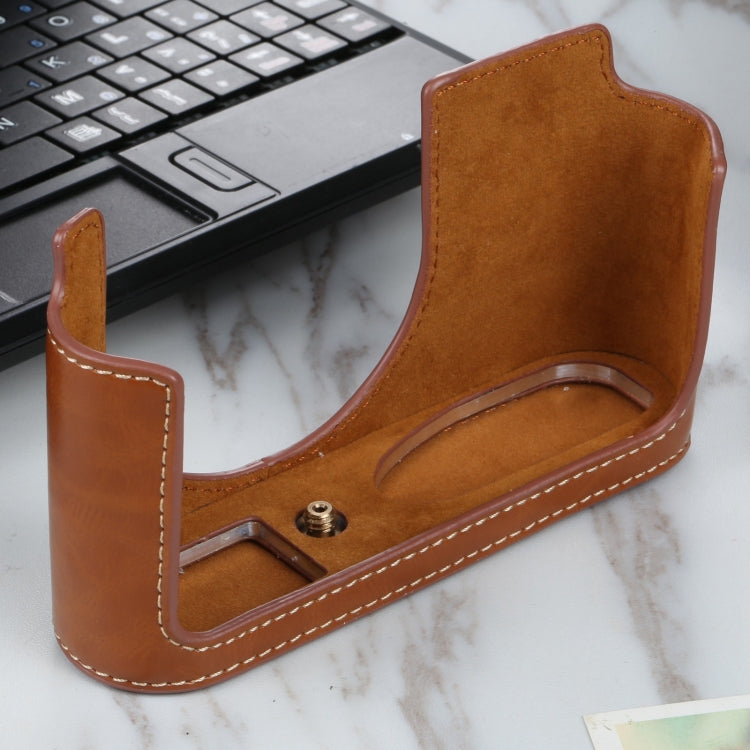 1/4 inch Thread PU Leather Camera Half Case Base for Leica Q2, For Leica Q2