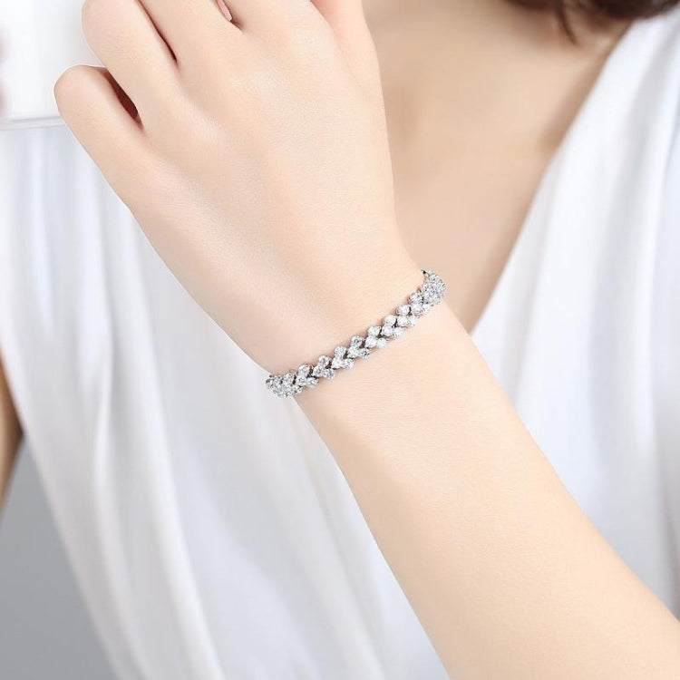 Glamorous Female Crystal Bracelet with Artificial Diamond Inlaid for Wedding, Engagement, Mother`s Day And Birthday Gift, Diameter: 5.25 cm, Perimeter:16.5 cm, Silver, Gold, Rose Gold