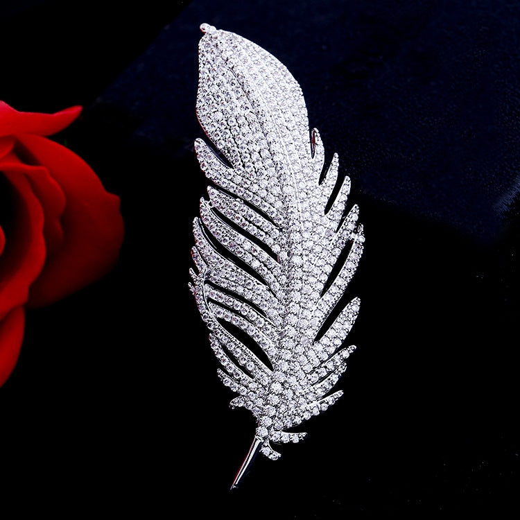 Simple Lady Feather Pattern High-grade Platinum Suits Corsage Brooch