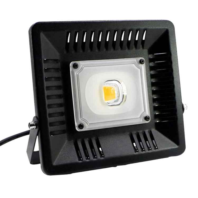 Luminous Flux: > 2400LM, PF > 0.9, RA > 80, AC 90-140V