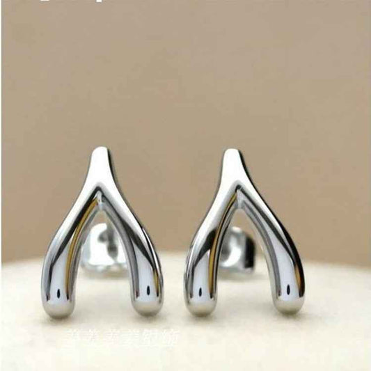 Wishbone Earrings