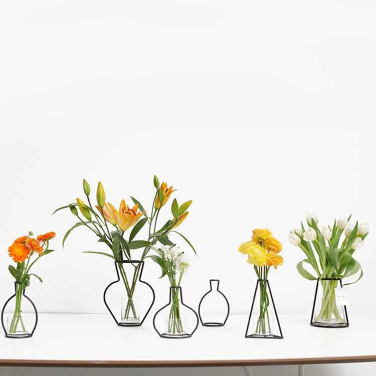 Black Iron Flower Vase Frame Plant Holder, Decorating Indoor Cafe Home, Size: 15cm x 20cm