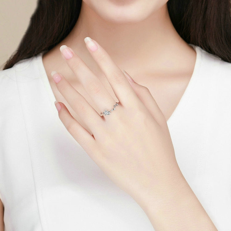 Star Diamond Hollow Ring S925 Sterling Silver Ladies Five-pointed Star Open Ring