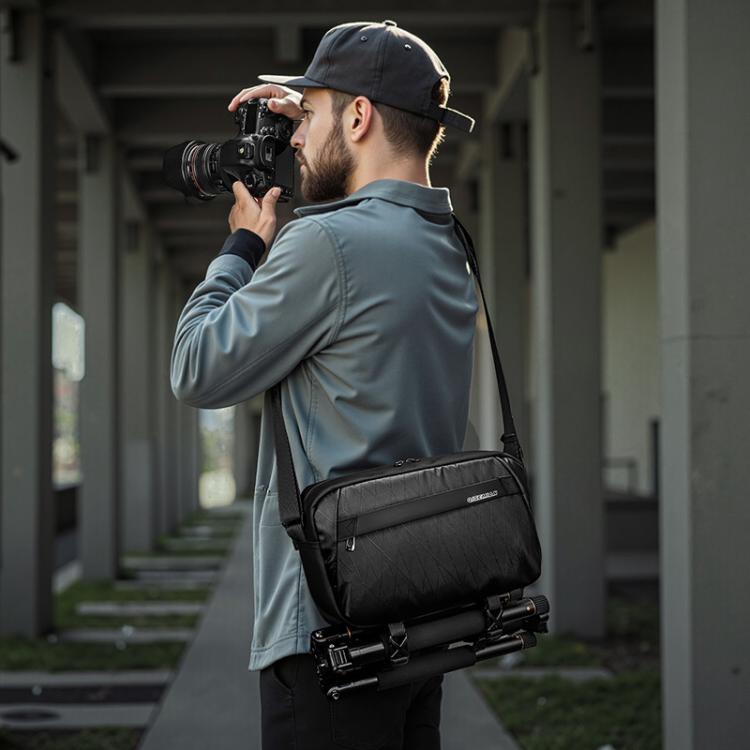 QISEMIAN Men Messenger Camera Bag Water-Resistant DSLR Photography Sling Bag With Removable Dividers & Tripod Mount
