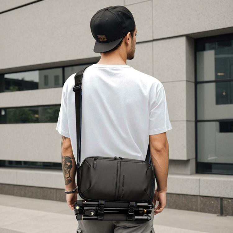 QISEMIAN Men Single Shoulder Camera Bag with Built-in Removable Dividers for Digital Equipment