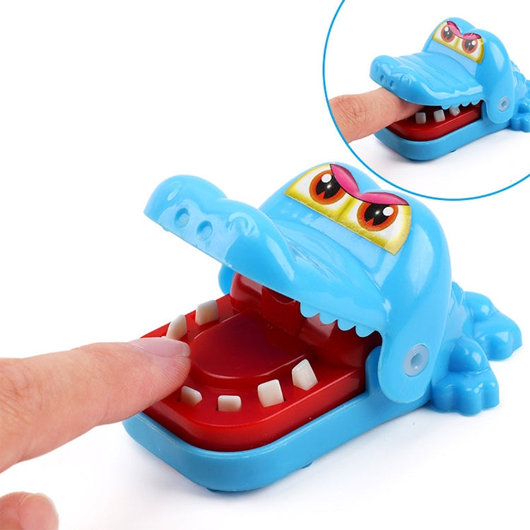 3 PCS Cartoon Mini Crocodile Bite Hand Novelty Tricky Toys, Random Color Delivery, Mini Crocodile